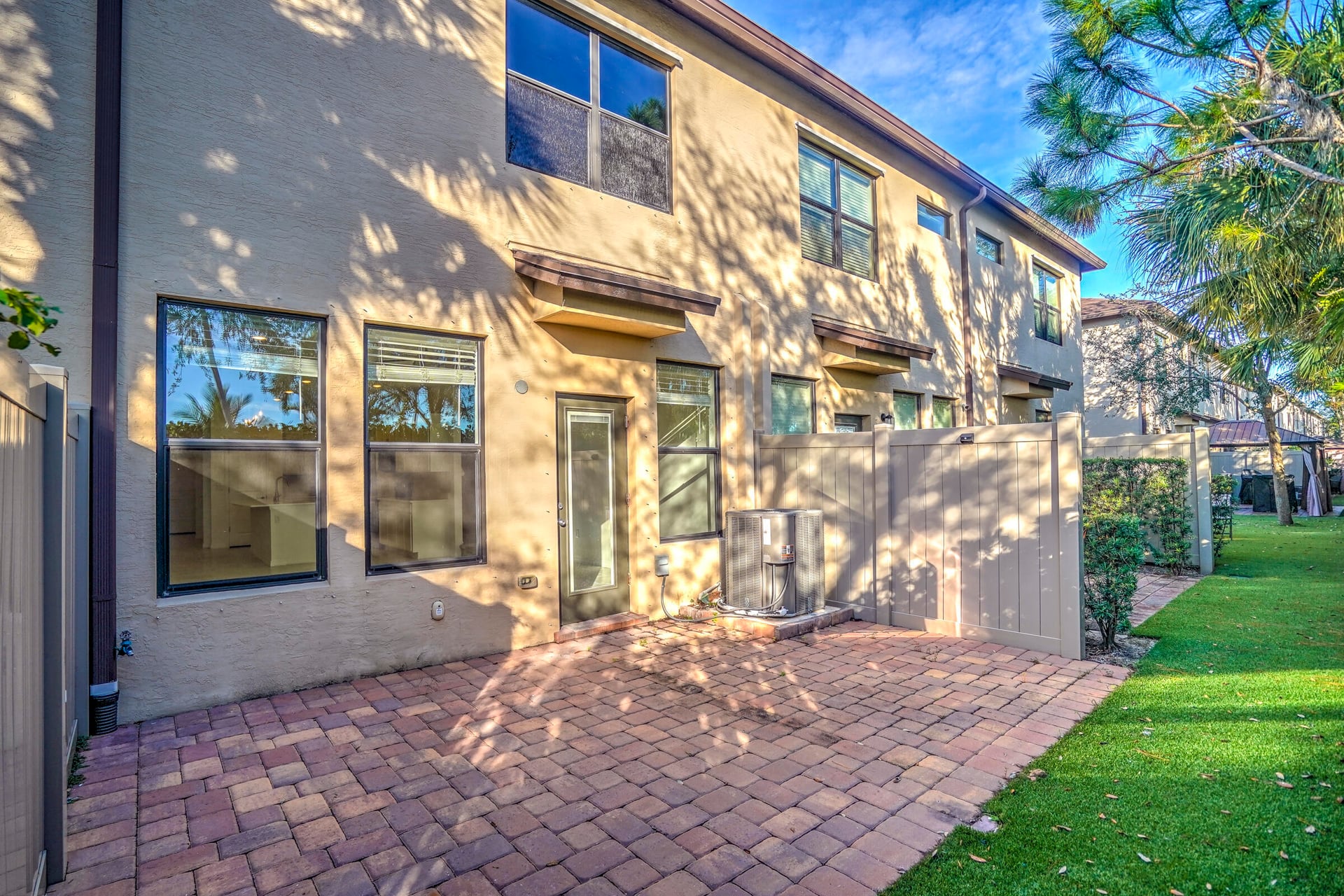  Residence photo 33