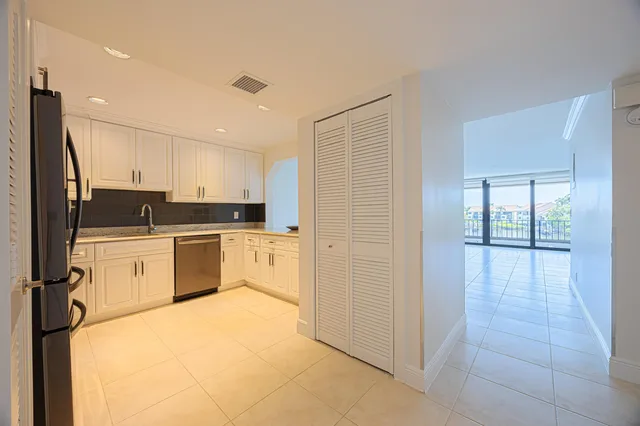 Palm Trail Delray Beach Unit 9 photo 6