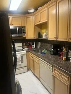 Unit 4638 photo 3
