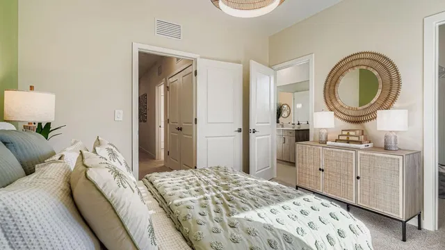 Residence photo 2