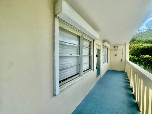 Residence photo 2