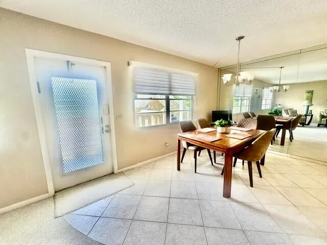 Residence photo 6