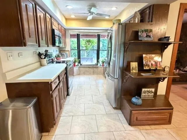  Residence photo 15