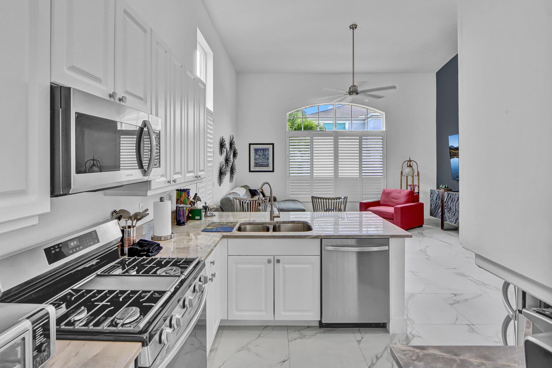 Woodfield Country Club Residence photo 6