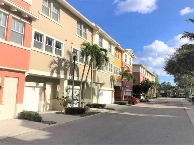 Cityside West Palm Beach Unit 5 photo 4