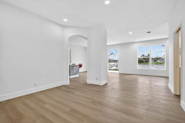 Residence photo 5