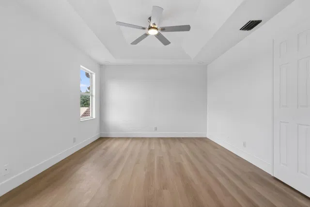 Residence photo 33
