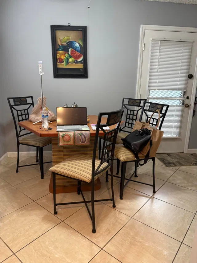 Residence photo 5