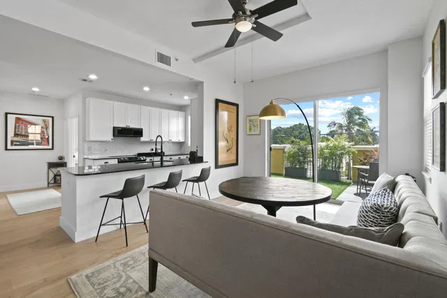 Flagler Landing Unit 206 photo 9