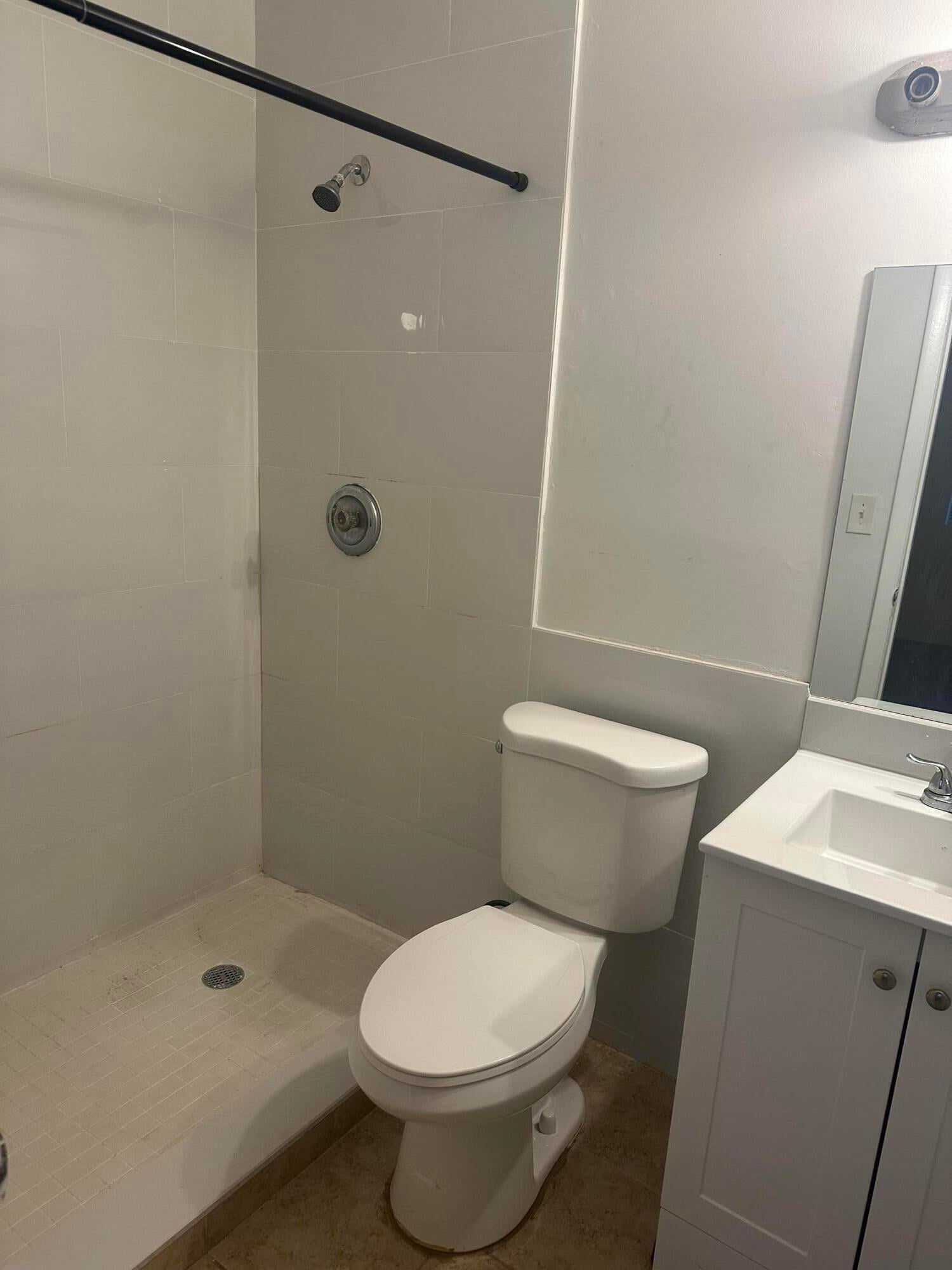 Unit 219 photo 10