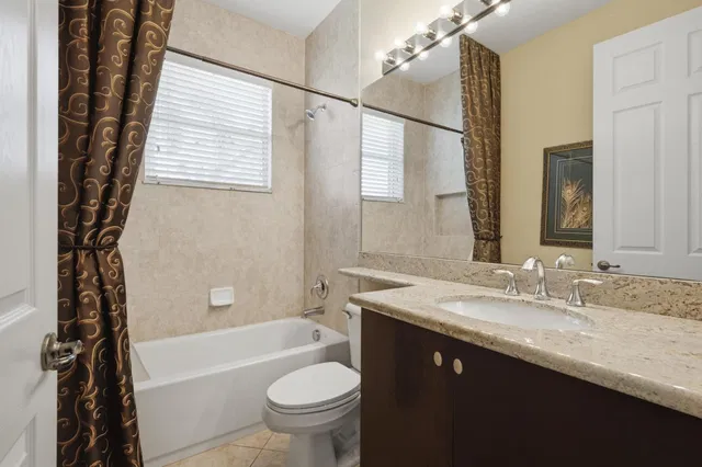  Residence photo 24