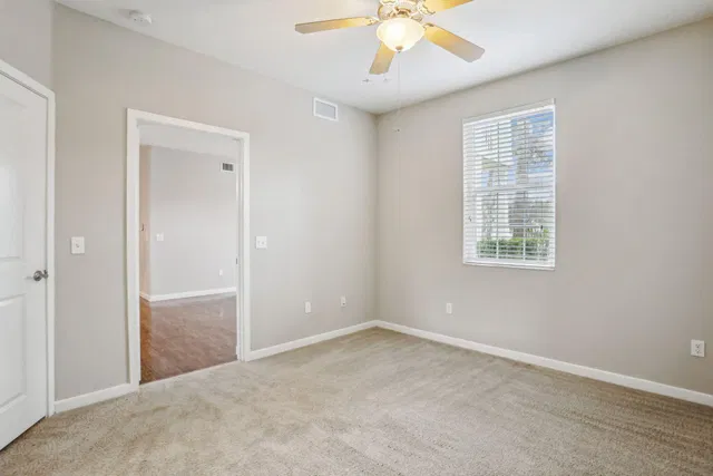 Unit 302 photo 19
