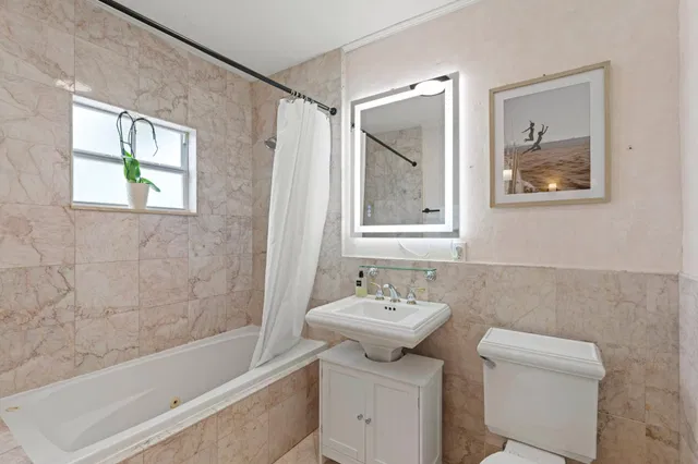 West Palm Beach Residence photo 16