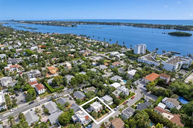 West Palm Beach Residence photo 20
