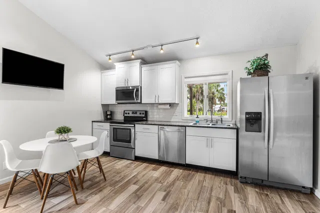  Residence photo 18