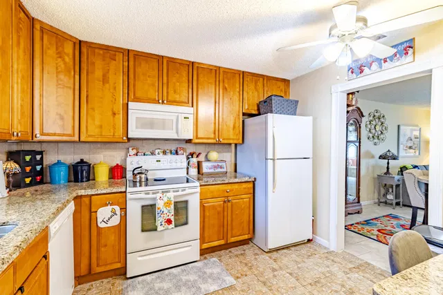 Residence photo 5