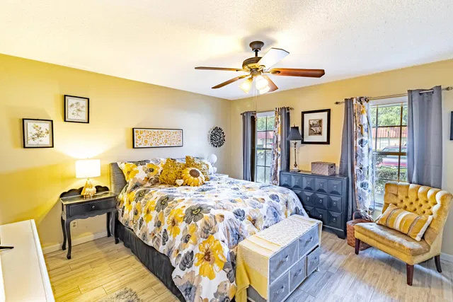 Residence photo 16