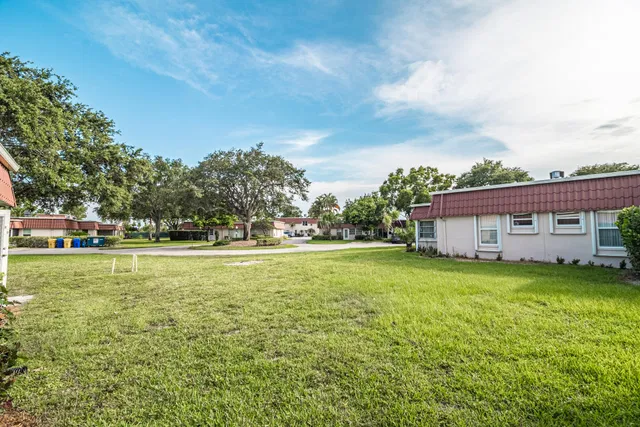 Residence photo 25