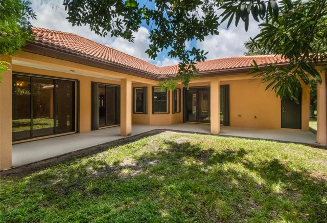  Residence photo 15
