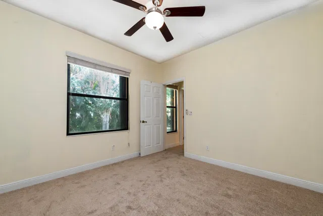  Residence photo 28
