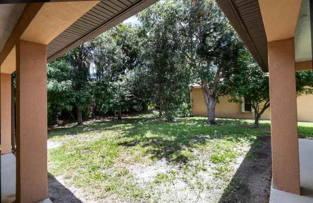  Residence photo 33