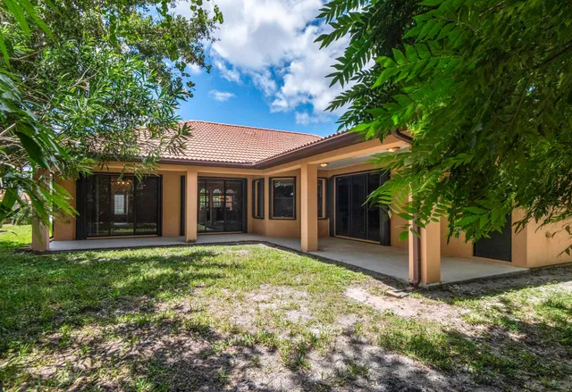  Residence photo 34