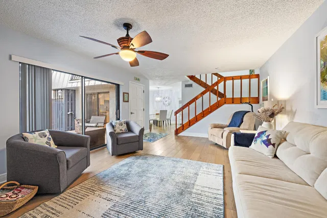 Residence photo 5