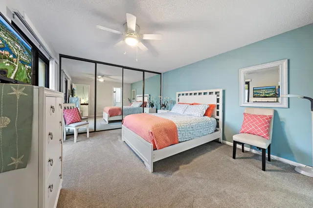 Residence photo 16