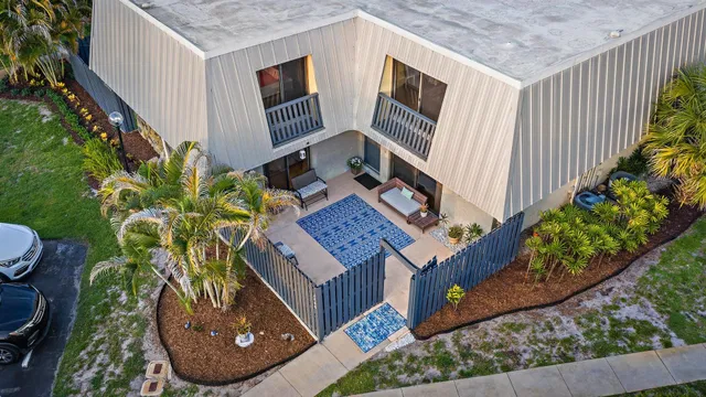 Residence photo 20