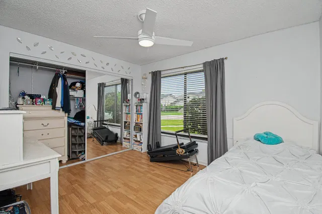 Thornhill Green Residence photo 33
