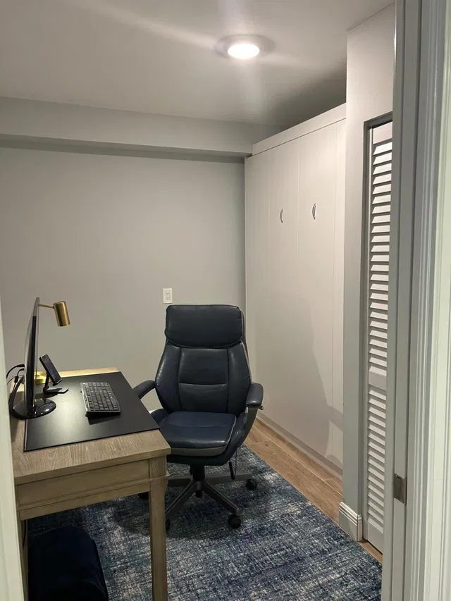 Unit 105 photo 12