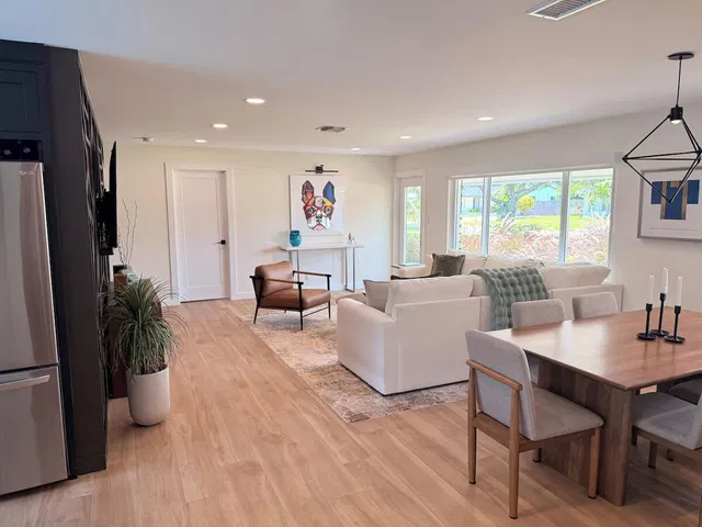 Residence photo 6