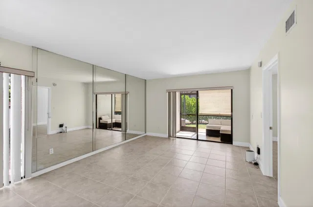 Unit 101 photo 14