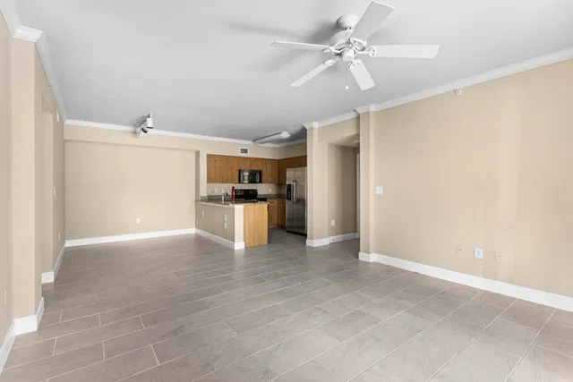 Unit 103 photo 14
