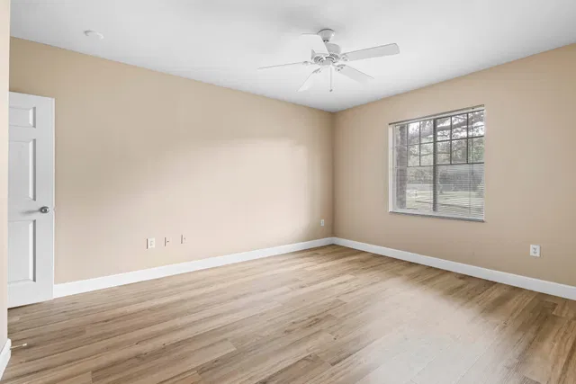 Unit 103 photo 19