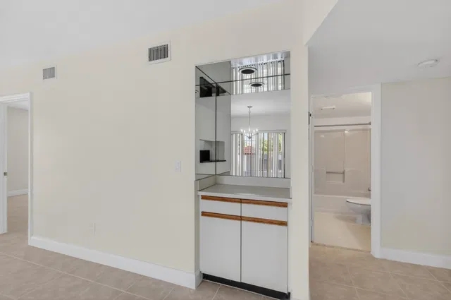 Unit 101 photo 26