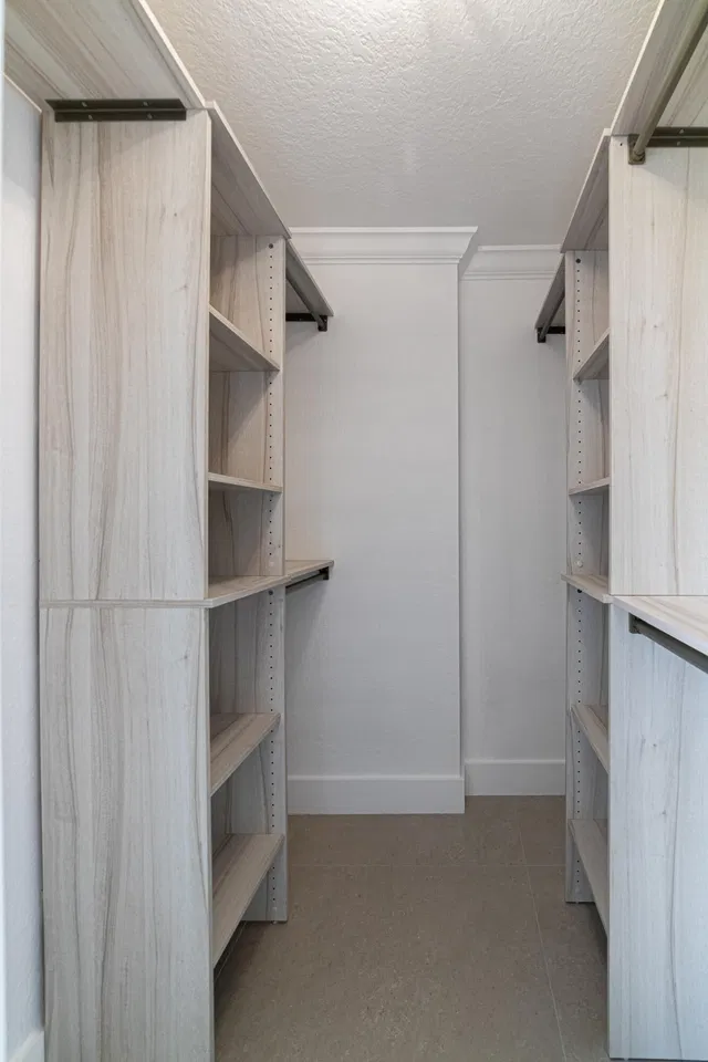 Unit 12-106 photo 8