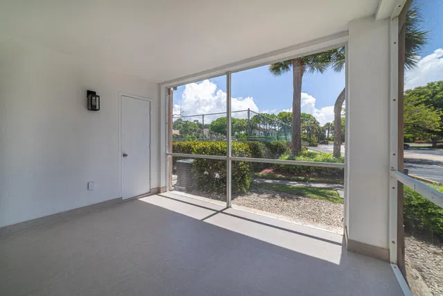 Unit 12-106 photo 26