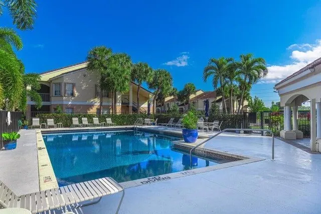 Unit 12-106 photo 37