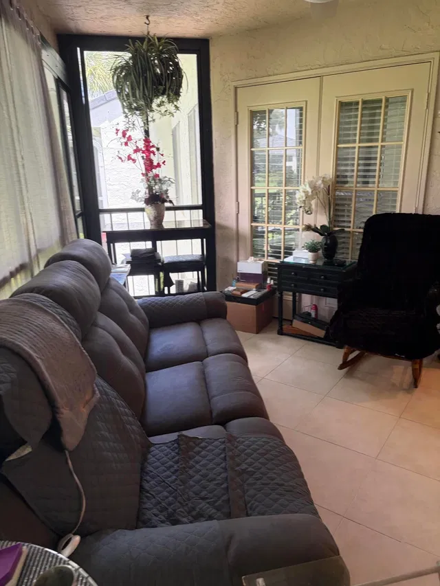 Unit 15005 photo 16