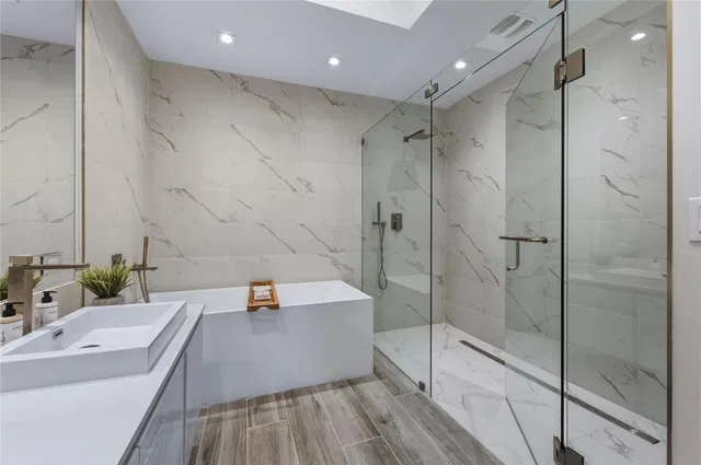 Amrit Ocean Resort & Residences Unit P1802 photo 28
