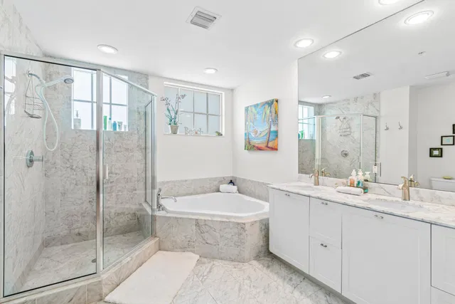 The Astor Unit 207 photo 26