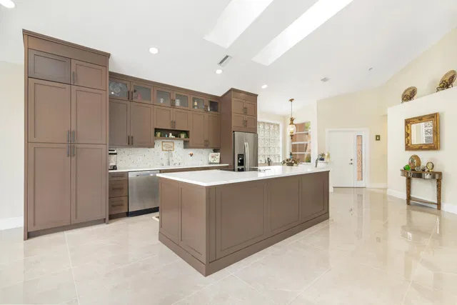 Residence photo 5