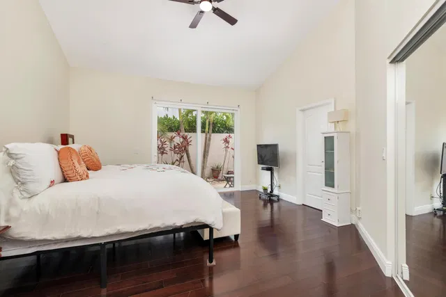 Residence photo 15