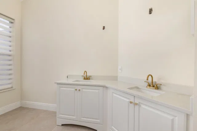 Residence photo 17