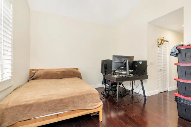 Residence photo 21