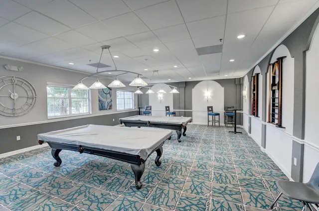  Residence photo 60
