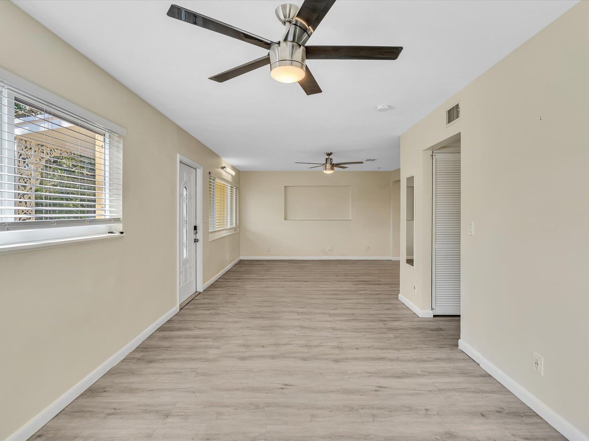  Residence photo 11