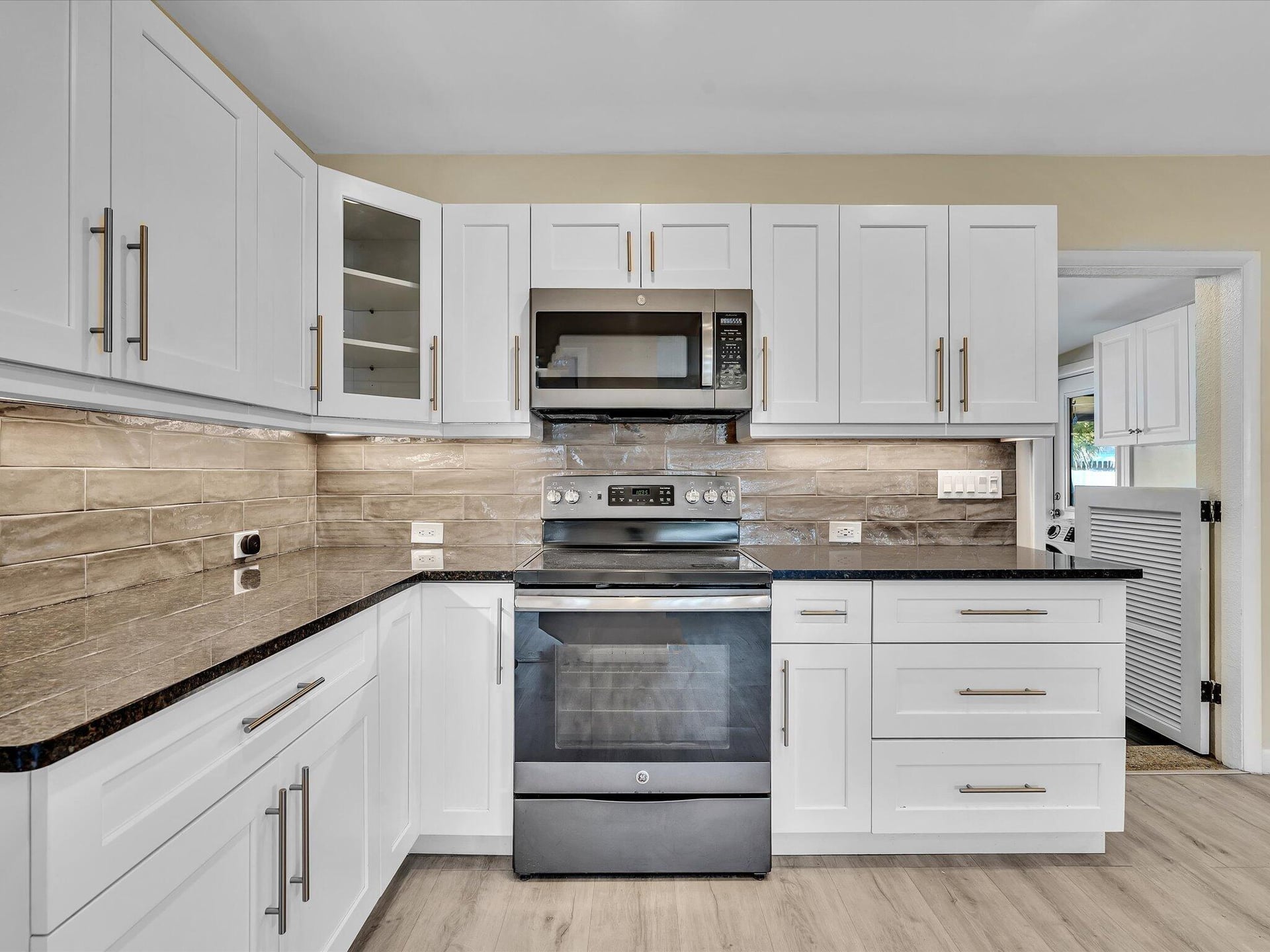  Residence photo 21