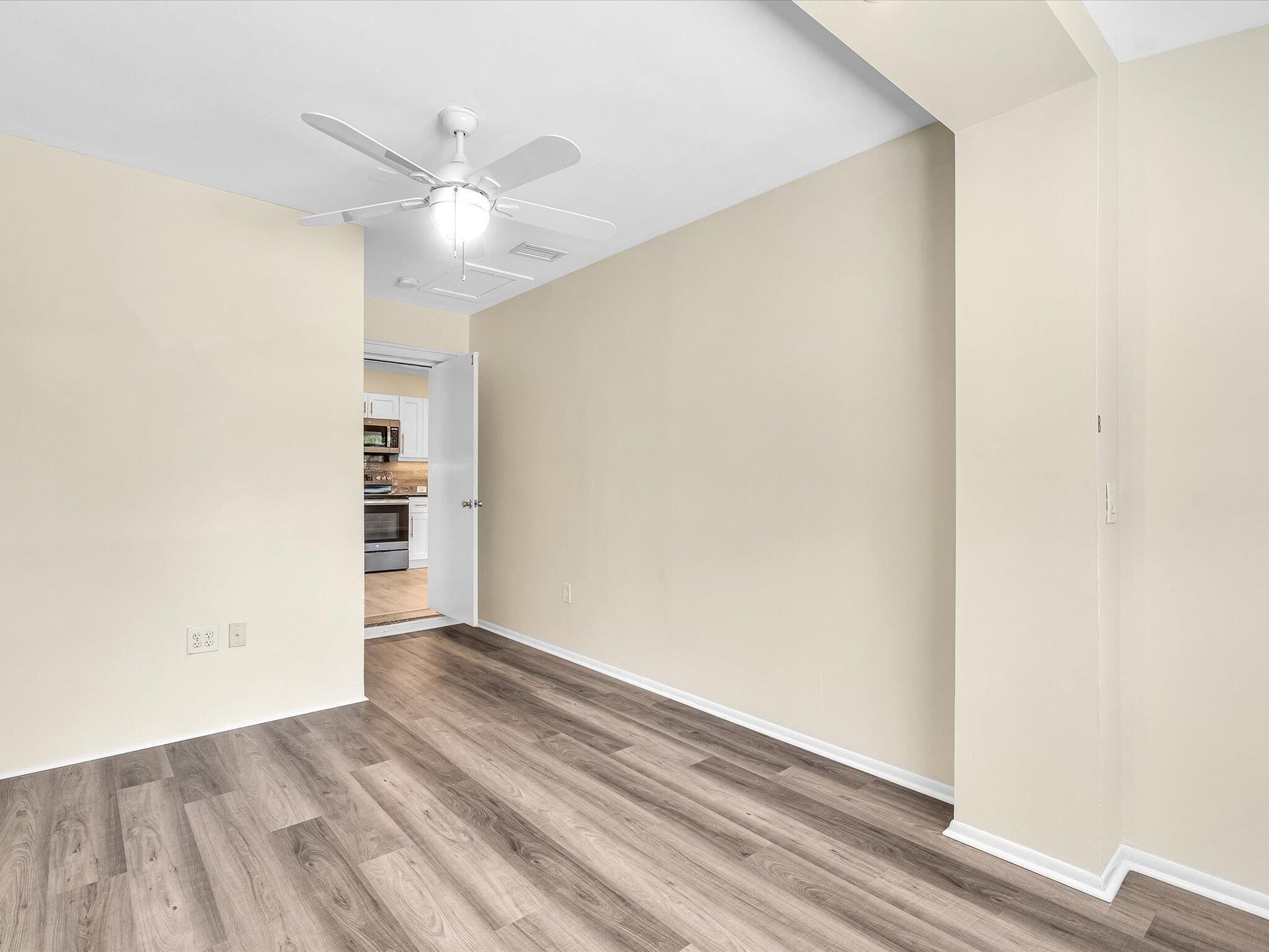  Residence photo 31